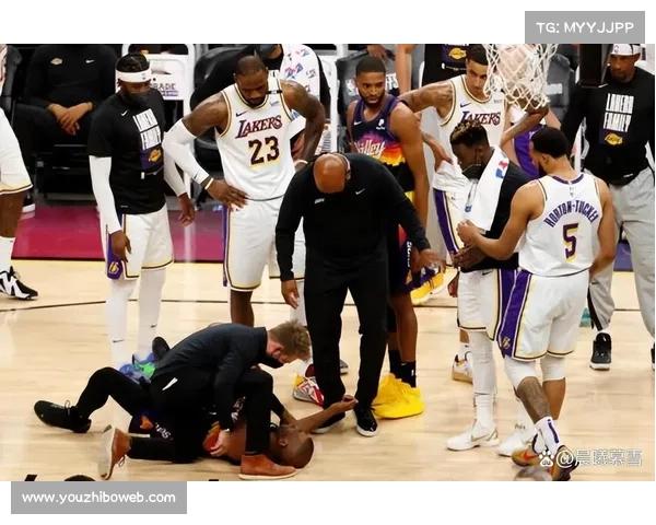 雷霆118-114险胜湖人，半决赛晋级决赛